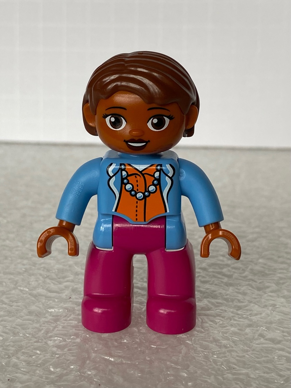 LEGO Duplo Female Minifigure African American
Mom Figure